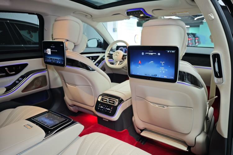 Used Mercedes-Benz S-Class 2021 S 450 L 4MATIC Interior 3