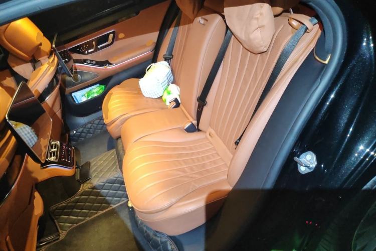Used Mercedes-Benz S-Class 2021 S 450 L 4MATIC Interior 4