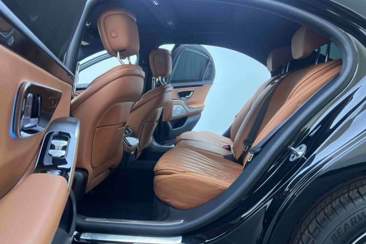 Used Mercedes-Benz S-Class 2021 S 400 L Business Model Interior 7