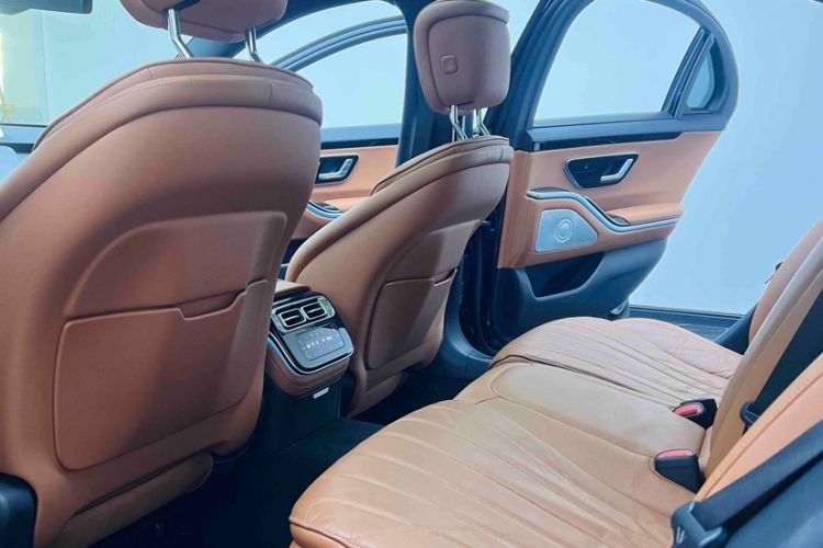 Used Mercedes-Benz S-Class 2021 S 400 L Business Model Interior 8