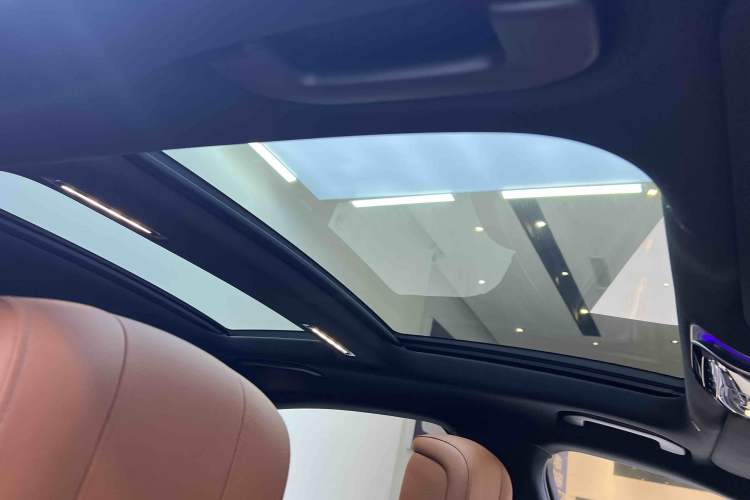 Used Mercedes-Benz S-Class 2021 S 400 L Luxury Model Interior 8