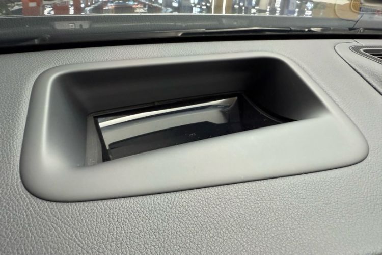 Used Mercedes-Benz S-Class 2021 S 450 L Interior 9