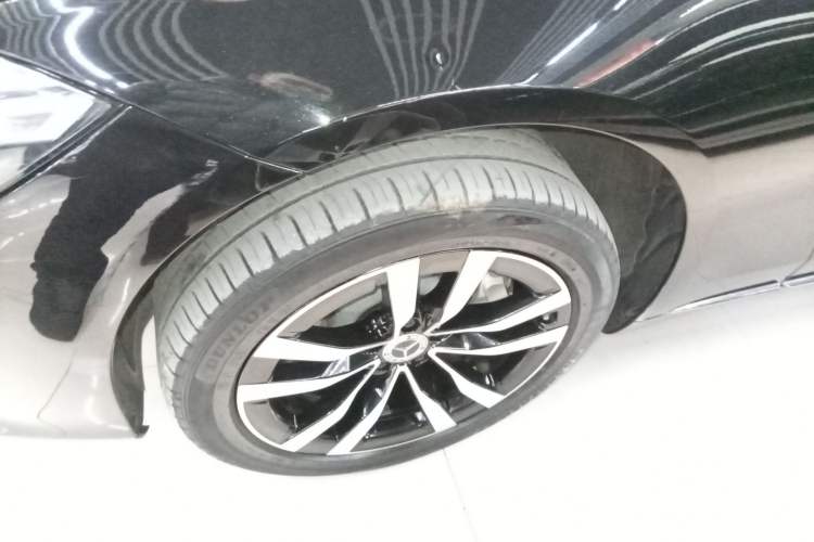 Used Mercedes-Benz S-Class 2021 S 400 L Luxury Model Left Front Wheel Hub