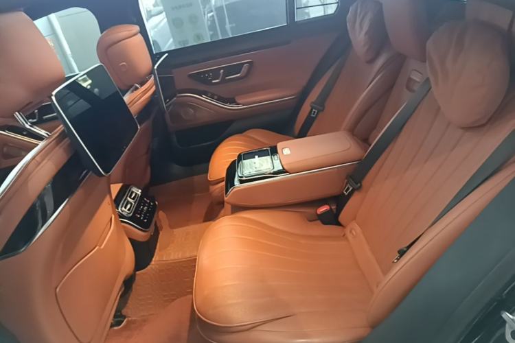 Used Mercedes-Benz S-Class 2021 Restyled S 400 L Luxury Edition Left Rear Seat
