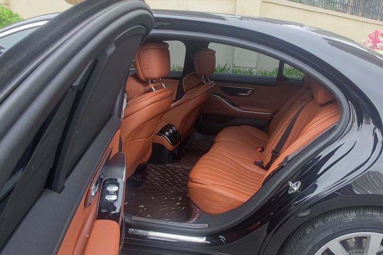 Used Mercedes-Benz S-Class 2021 Restyled S 400 L Business Version Left Rear Seat