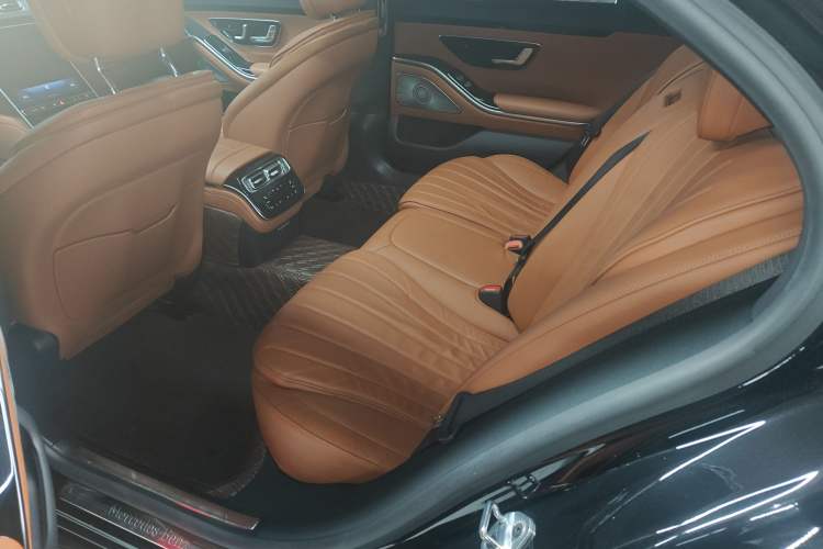 Used Mercedes-Benz S-Class 2021 S 400 L Business Model Left Rear Seat