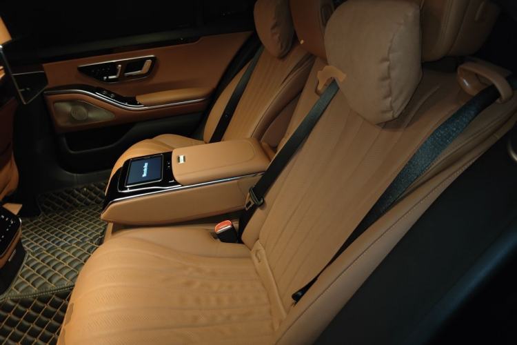 Used Mercedes-Benz S-Class 2021 S 450 L 4MATIC Left Rear Seat