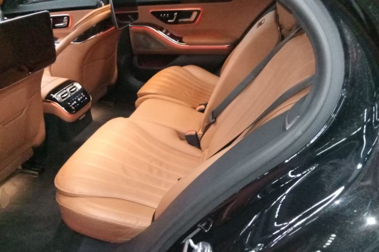 Used Mercedes-Benz S-Class 2021 S 400 L Luxury Model Left Rear Seat