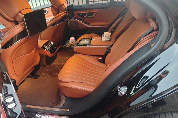 Used Mercedes-Benz S-Class 2021 S 450 L 4MATIC Left Rear Seat