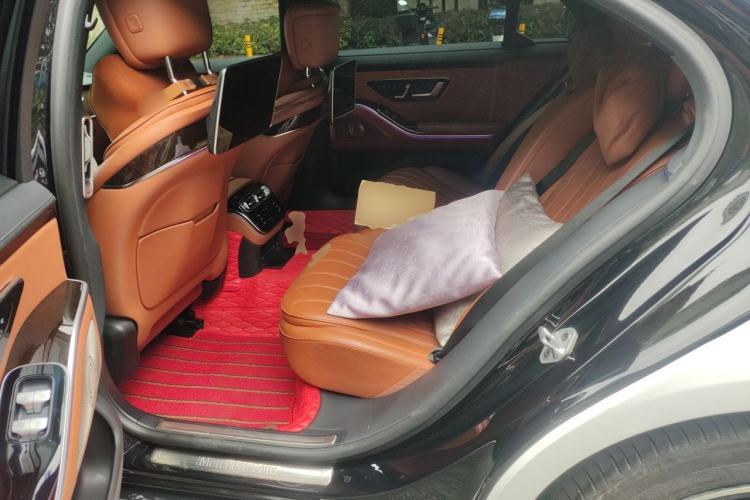 Used Mercedes-Benz S-Class 2021 S 400 L Luxury Model Left Rear Seat