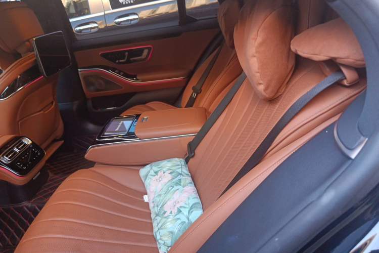 Used Mercedes-Benz S-Class 2021 S 450 L 4MATIC Left Rear Seat