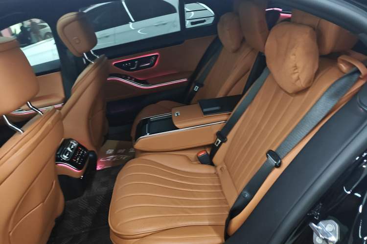 Used Mercedes-Benz S-Class 2021 S 400 L Business Model Left Rear Seat