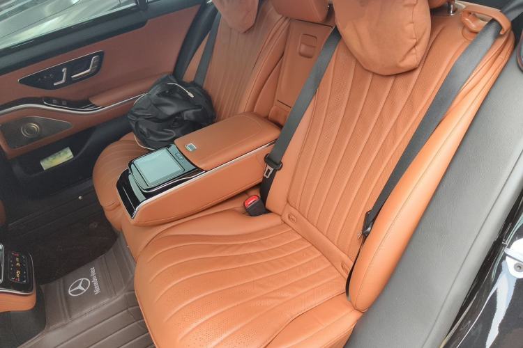 Used Mercedes-Benz S-Class 2021 S 400 L Luxury Model Left Rear Seat