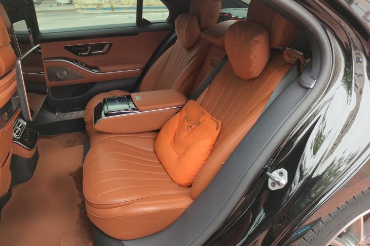 Used Mercedes-Benz S-Class 2021 S 450 L 4MATIC Left Rear Seat