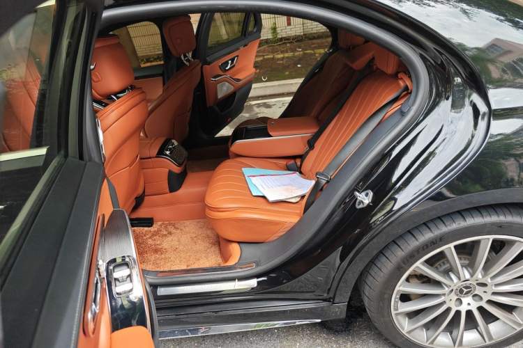 Used Mercedes-Benz S-Class 2021 S 400 L Business Model Left Rear Seat