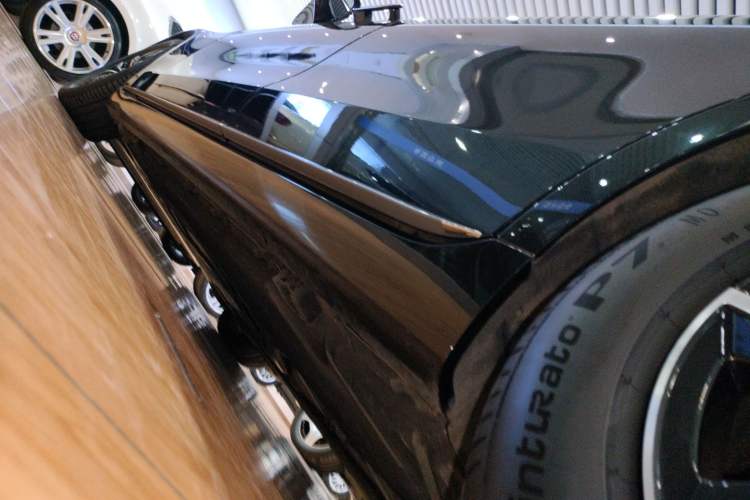 Used Mercedes-Benz S-Class 2021 S 400 L Business Model Left Side Sill