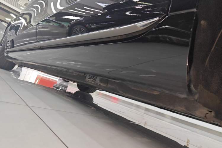 Used Mercedes-Benz S-Class 2021 S 400 L Business Model Left Side Sill