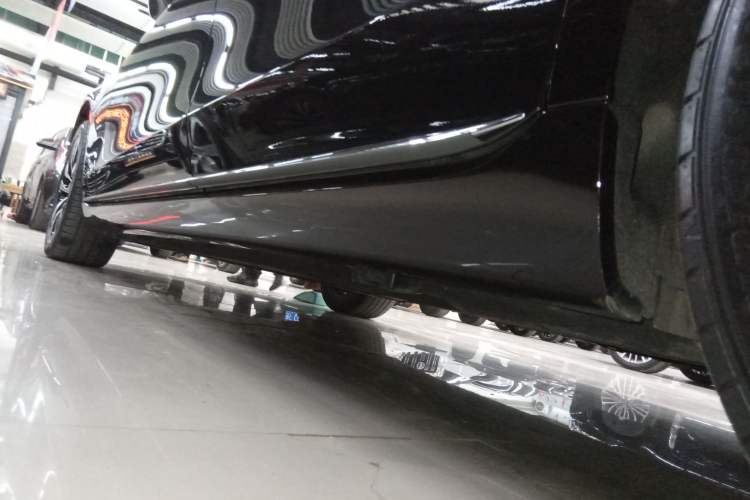 Used Mercedes-Benz S-Class 2021 S 400 L Luxury Model Left Side Sill