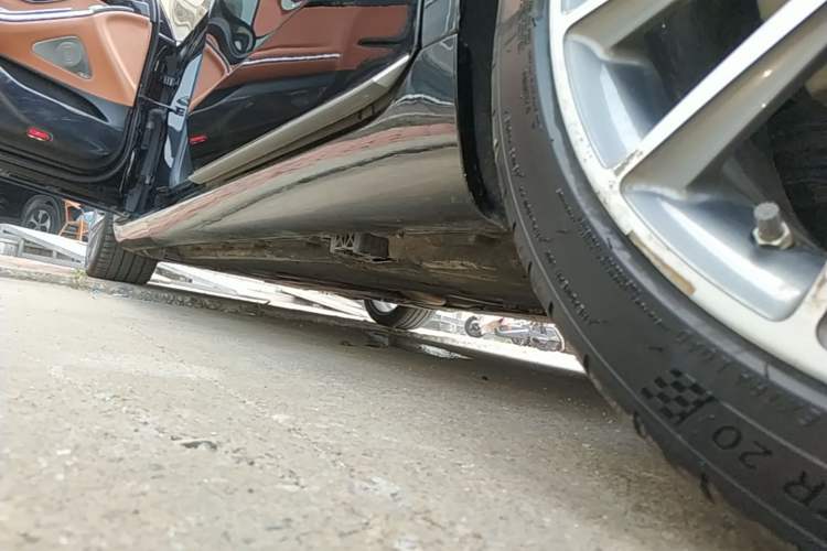 Used Mercedes-Benz S-Class 2021 S 400 L Business Model Left Side Sill
