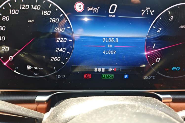 Used Mercedes-Benz S-Class 2021 S 400 L Business Model Odometer Close Up