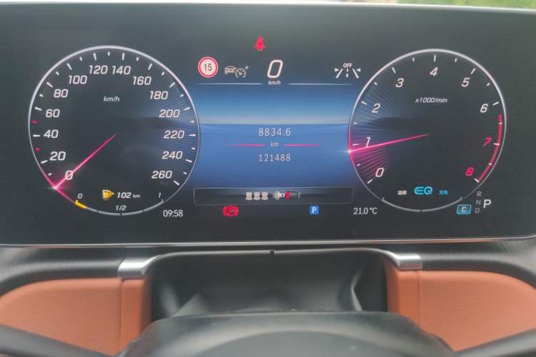 Used Mercedes-Benz S-Class 2021 Restyled S 400 L Business Version Odometer Close Up