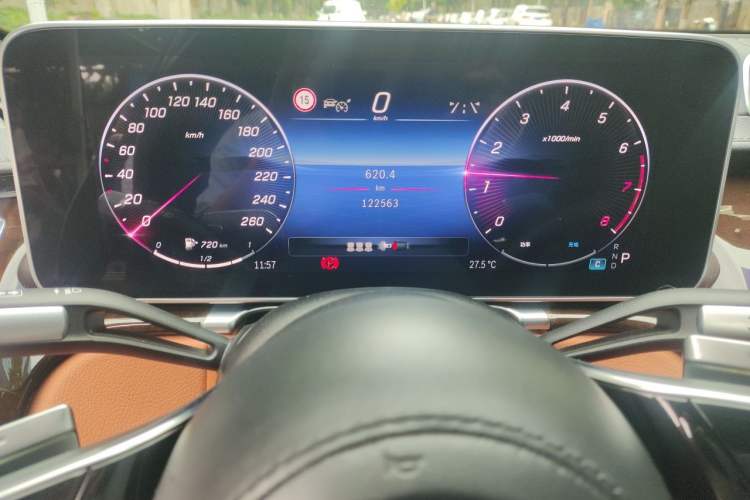 Used Mercedes-Benz S-Class 2021 S 400 L Luxury Model Odometer Close Up