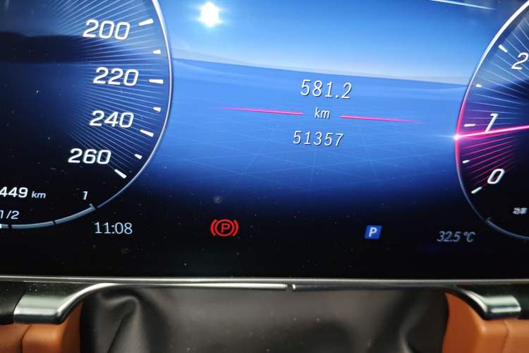 Used Mercedes-Benz S-Class 2021 S 400 L Business Model Odometer Close Up