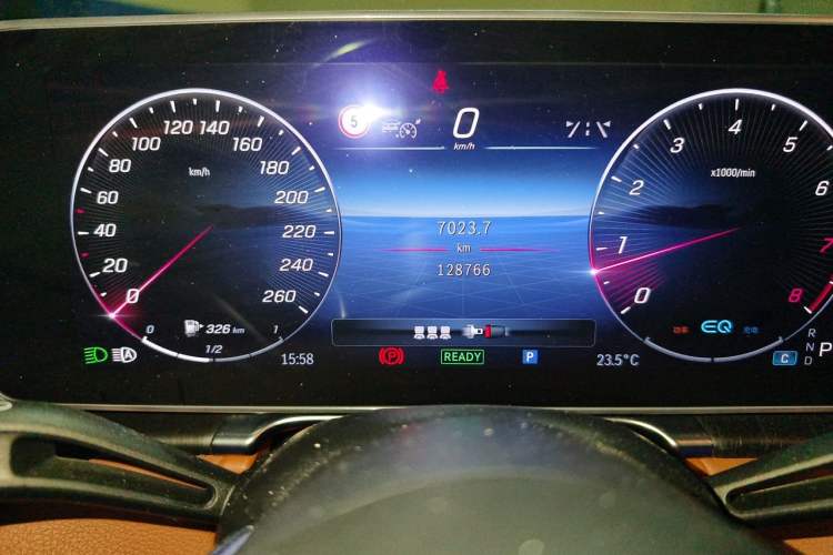 Used Mercedes-Benz S-Class 2021 S 400 L Business Model Odometer Close Up