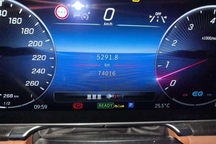 Used Mercedes-Benz S-Class 2021 S 400 L Business Model Odometer Close Up