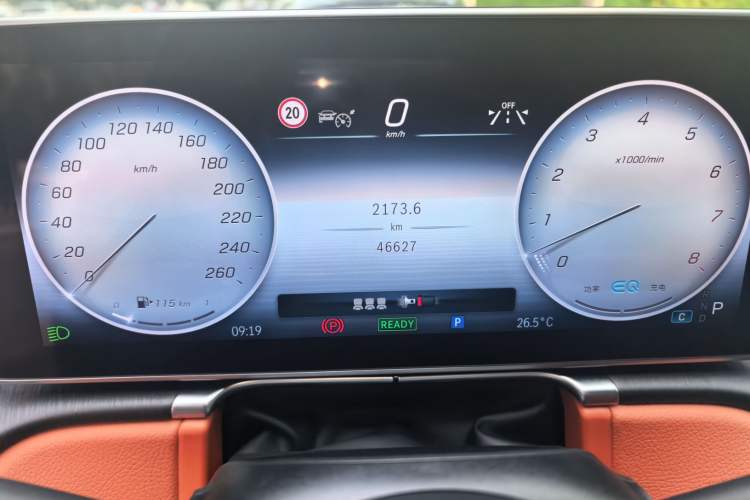 Used Mercedes-Benz S-Class 2021 S 400 L Business Model Odometer Close Up
