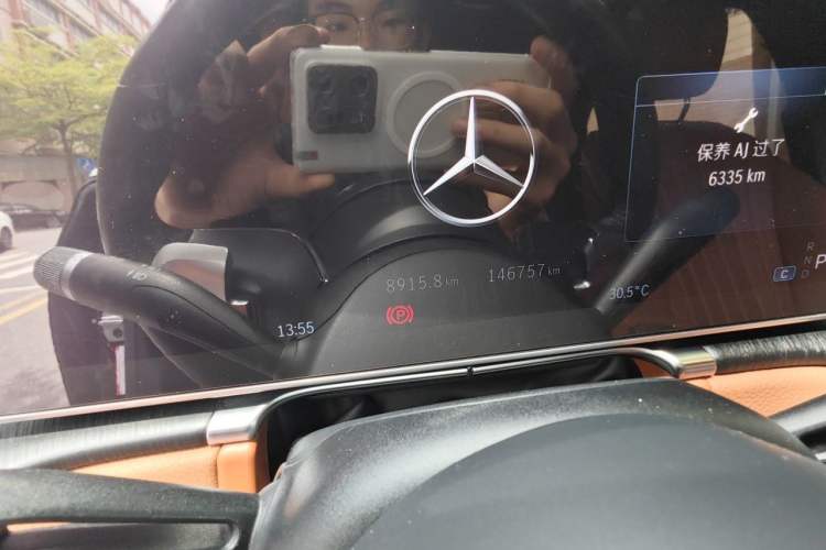 Used Mercedes-Benz S-Class 2021 S 400 L Business Model Odometer Close Up