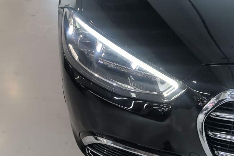 Used Mercedes-Benz S-Class 2021 S 400 L Luxury Model Right Front Headlight