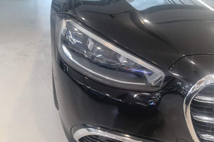 Used Mercedes-Benz S-Class 2021 Restyled S 400 L Luxury Edition Right Front Headlight