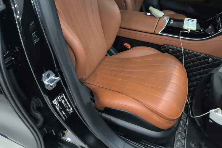 Used Mercedes-Benz S-Class 2021 S 400 L Business Model Right Front Seat