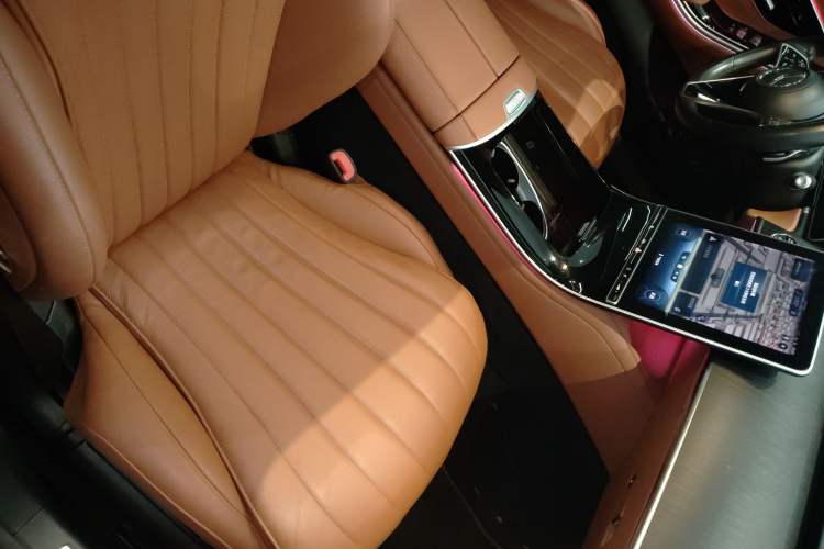 Used Mercedes-Benz S-Class 2021 S 400 L Business Model Right Front Seat