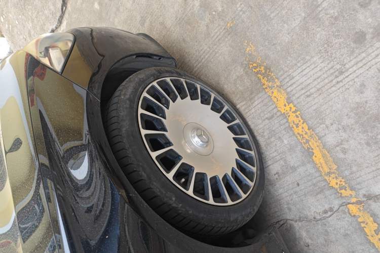 Used Mercedes-Benz S-Class 2021 S 400 L Business Model Right Front Wheel Hub