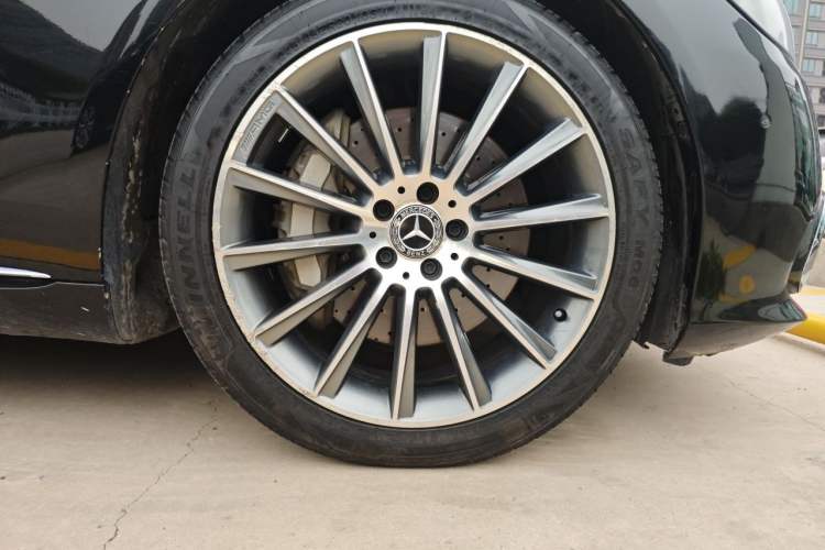 Used Mercedes-Benz S-Class 2021 S 400 L Business Model Right Front Wheel Hub