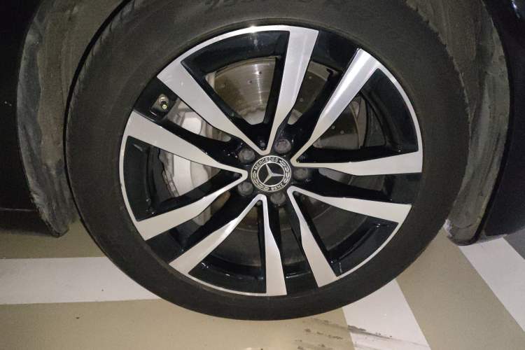 Used Mercedes-Benz S-Class 2021 S 400 L Business Model Right Front Wheel Hub