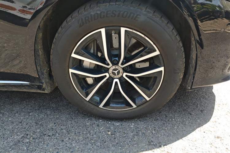 Used Mercedes-Benz S-Class 2021 S 400 L Business Model Right Front Wheel Hub