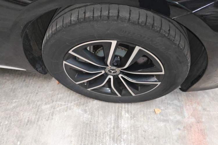 Used Mercedes-Benz S-Class 2021 S 400 L Business Model Right Front Wheel Hub