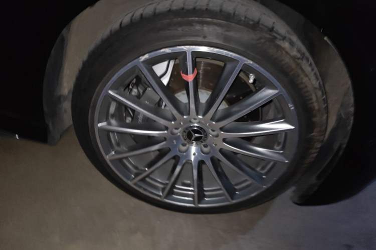 Used Mercedes-Benz S-Class 2021 S 450 L 4MATIC Right Front Wheel Hub