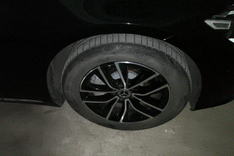Used Mercedes-Benz S-Class 2021 S 400 L Business Model Right Front Wheel Hub