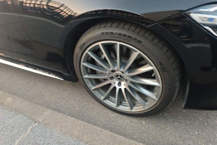 Used Mercedes-Benz S-Class 2021 S 450 L 4MATIC Right Front Wheel Hub