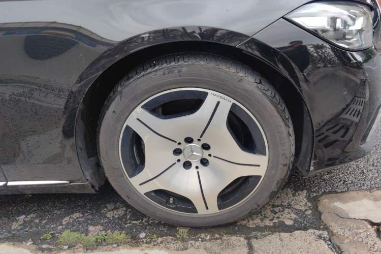 Used Mercedes-Benz S-Class 2021 S 400 L Business Model Right Front Wheel Hub