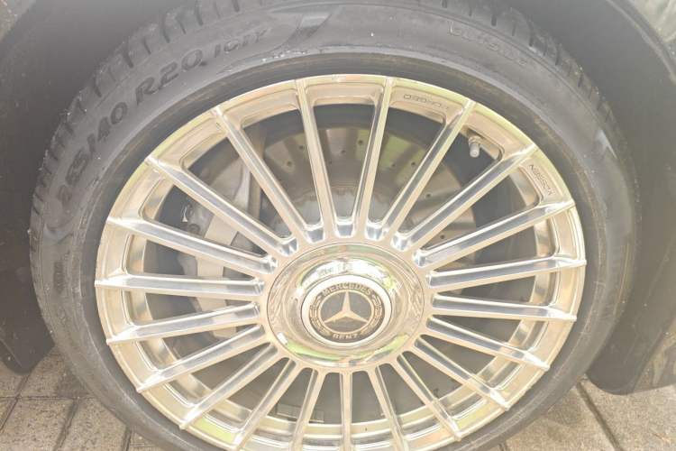 Used Mercedes-Benz S-Class 2021 S 400 L Luxury Model Right Front Wheel Hub
