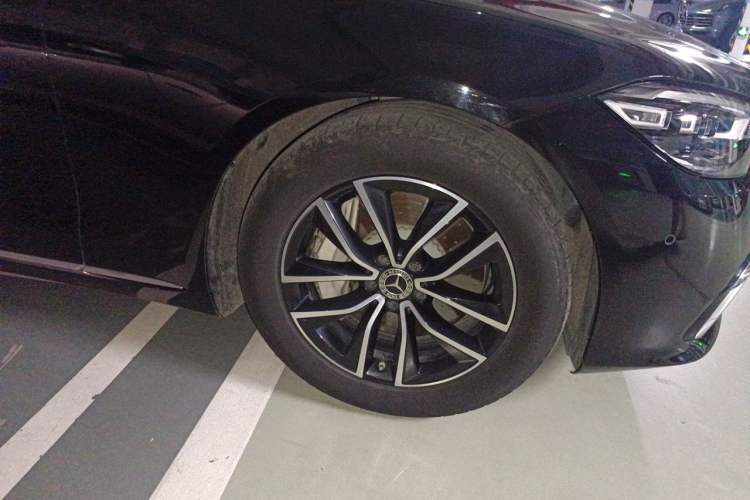 Used Mercedes-Benz S-Class 2021 S 400 L Business Model Right Front Wheel Hub