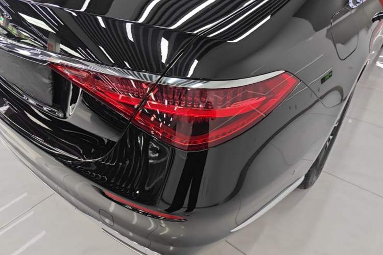 Used Mercedes-Benz S-Class 2021 S 400 L Business Model Right Rear Taillight