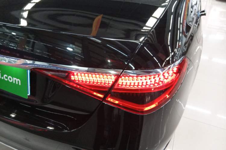 Used Mercedes-Benz S-Class 2021 S 400 L Luxury Model Right Rear Taillight