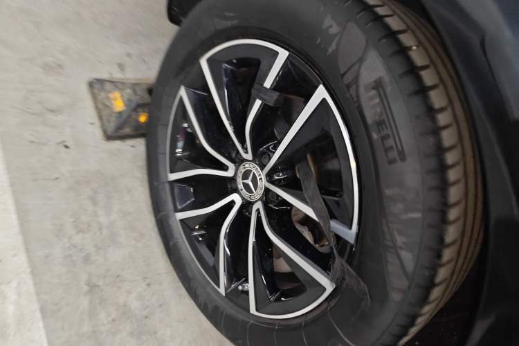 Used Mercedes-Benz S-Class 2021 S 400 L Business Model Right Rear Wheel Hub