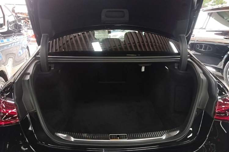 Used Mercedes-Benz S-Class 2021 S 450 L 4MATIC Trunk